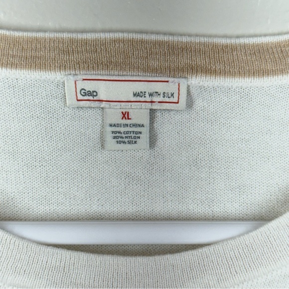 GAP Cream and Tan Sweater - Picture 3 of 4